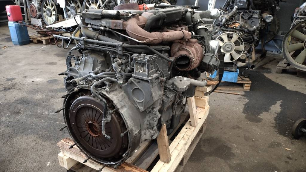 Scania DC13 109 moottori Euro6  - Moteur pour Camion: photos 2 Scania DC13 109 moottori Euro6  - Moteur pour Camion: photos 2