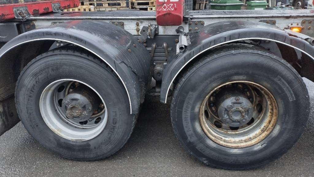 Scania XT650 8x4 puuvarustus,rautajouset - Camion grumier: photos 3 Scania XT650 8x4 puuvarustus,rautajouset - Camion grumier: photos 3