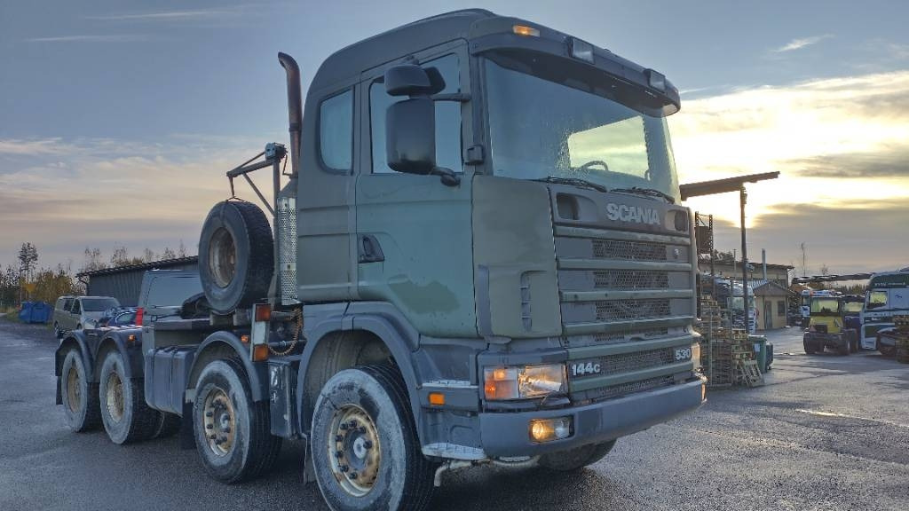 Scania R144 530 8x4 RASKASVETURI - Tracteur routier: photos 1 Scania R144 530 8x4 RASKASVETURI - Tracteur routier: photos 1