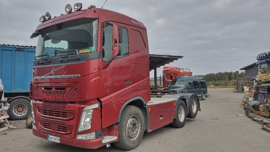 Volvo FH13 6x4 nouseva teliveto, HYDR!! - Tracteur routier: photos 1 Volvo FH13 6x4 nouseva teliveto, HYDR!! - Tracteur routier: photos 1