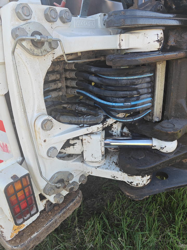 Tractopelle HIDROMEK HMK 102 B: photos 11