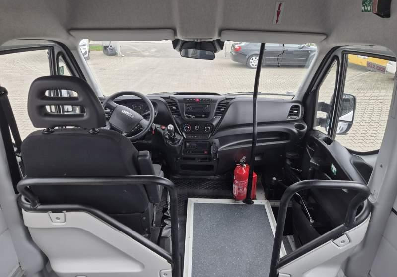 Iveco A60C15 DAILY/SPROWADZONE/EURO 6/92 000 KM - Minibus, Transport de personnes: photos 4 Iveco A60C15 DAILY/SPROWADZONE/EURO 6/92 000 KM - Minibus, Transport de personnes: photos 4
