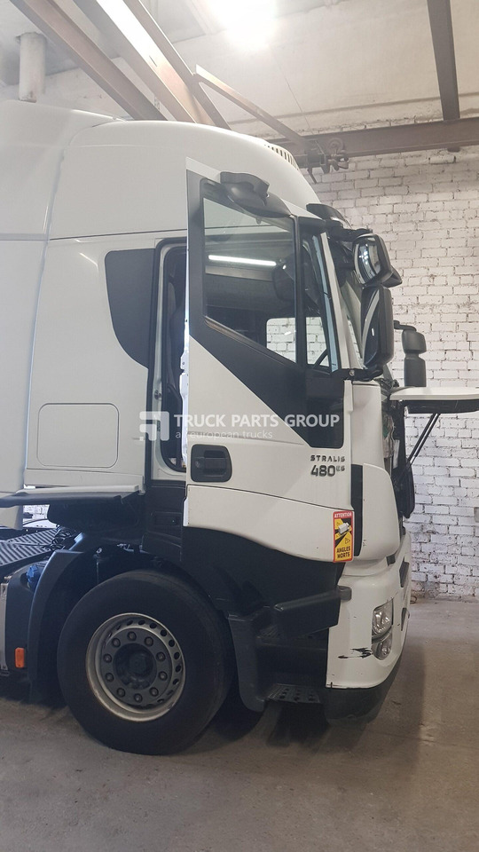 IVECO IVECO STRALIS EURO6 emission cab HY-WAY type 5801758713, 504087022 - Cabine pour Camion: photos 1 IVECO IVECO STRALIS EURO6 emission cab HY-WAY type 5801758713, 504087022 - Cabine pour Camion: photos 1