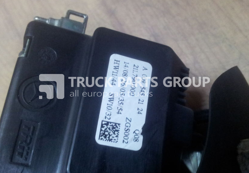 MERCEDES-BENZ Actros MP4 EURO5, EURO6 steering column switch, 0095452124 dashboard - Commutateur de colonne de direction pour Camion: photos 3 MERCEDES-BENZ Actros MP4 EURO5, EURO6 steering column switch, 0095452124 dashboard - Commutateur de colonne de direction pour Camion: photos 3