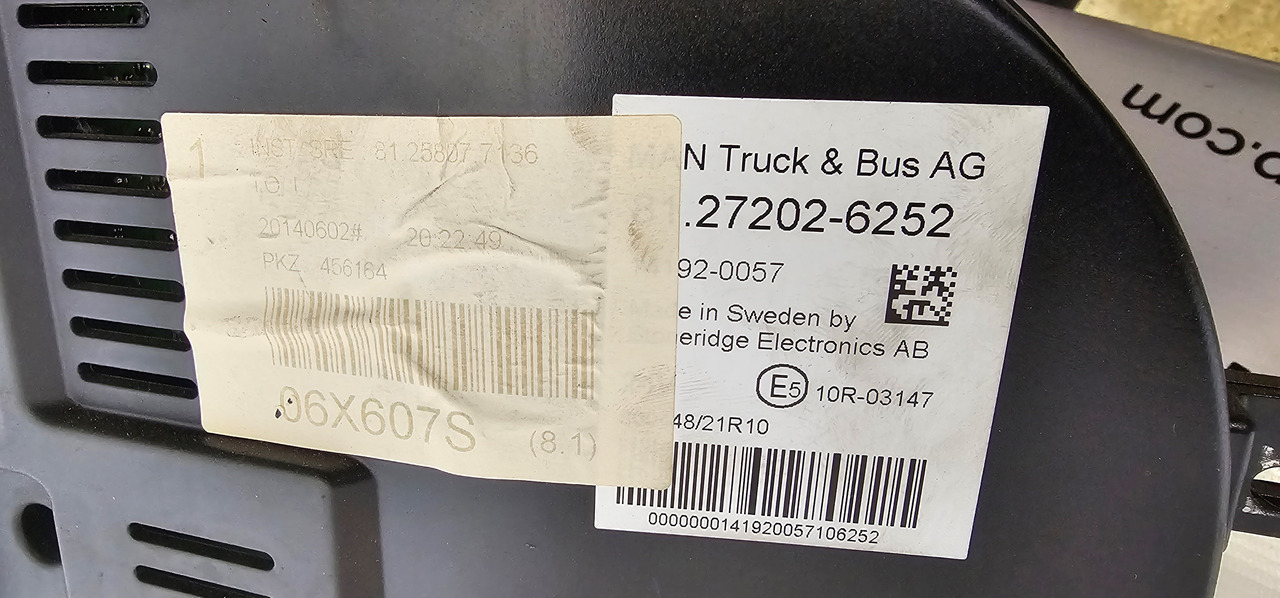 MAN MAN TGX / TGS EURO6 instrument panel, dashboard, information panel, instrument cluster 81272026265, 81258077136, 81272026268, 81258077149, 81258077142, 81272026252, 81272026254, 81258077138, 812720262 - Pièces de rechange pour Camion: photos 4 MAN MAN TGX / TGS EURO6 instrument panel, dashboard, information panel, instrument cluster 81272026265, 81258077136, 81272026268, 81258077149, 81258077142, 81272026252, 81272026254, 81258077138, 812720262 - Pièces de rechange pour Camion: photos 4