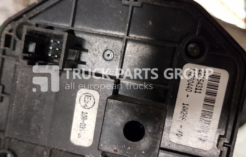 VOLVO FH4 euro6 control panels dashboard, central panel, information p dashboard - Panel de instrumentos pour Camion: photos 5 VOLVO FH4 euro6 control panels dashboard, central panel, information p dashboard - Panel de instrumentos pour Camion: photos 5