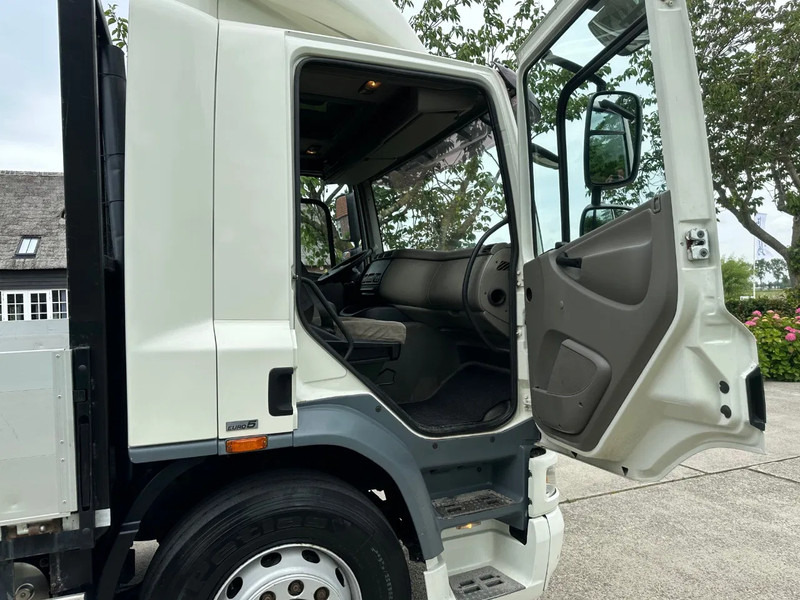 DAF CF 75.250 / NL TRUCK / EURO 5 / 4X2 / HYDRAULIC RAMPS / FULL AIR - crédit-bail DAF CF 75.250 / NL TRUCK / EURO 5 / 4X2 / HYDRAULIC RAMPS / FULL AIR: photos 16