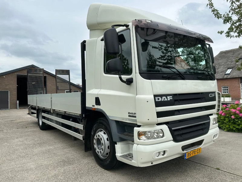 DAF CF 75.250 / NL TRUCK / EURO 5 / 4X2 / HYDRAULIC RAMPS / FULL AIR - crédit-bail DAF CF 75.250 / NL TRUCK / EURO 5 / 4X2 / HYDRAULIC RAMPS / FULL AIR: photos 18