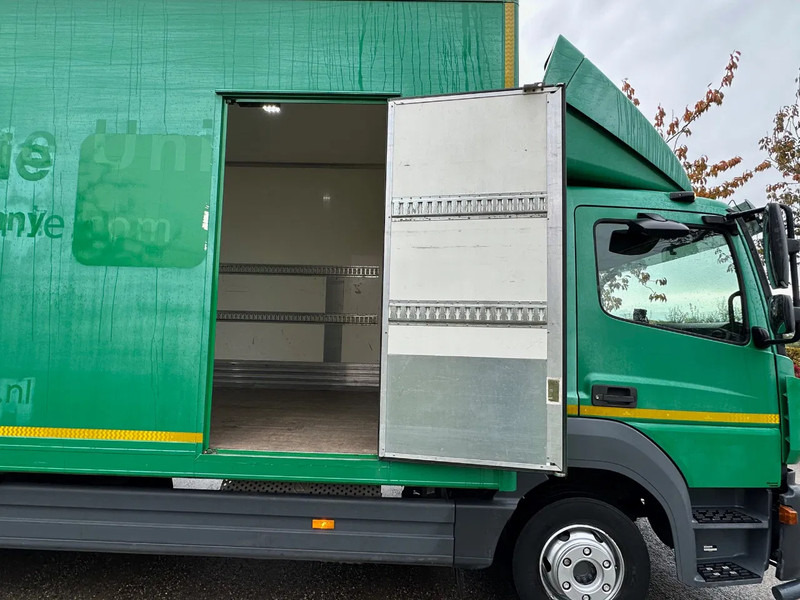 Mercedes-Benz Atego 1018 / NL TRUCK / EURO 6 / ONLY 100.000KM! / BOX+LIFT+SIDE DOOR / CLIMA / AUTOMATIC - Camion fourgon: photos 2 Mercedes-Benz Atego 1018 / NL TRUCK / EURO 6 / ONLY 100.000KM! / BOX+LIFT+SIDE DOOR / CLIMA / AUTOMATIC - Camion fourgon: photos 2