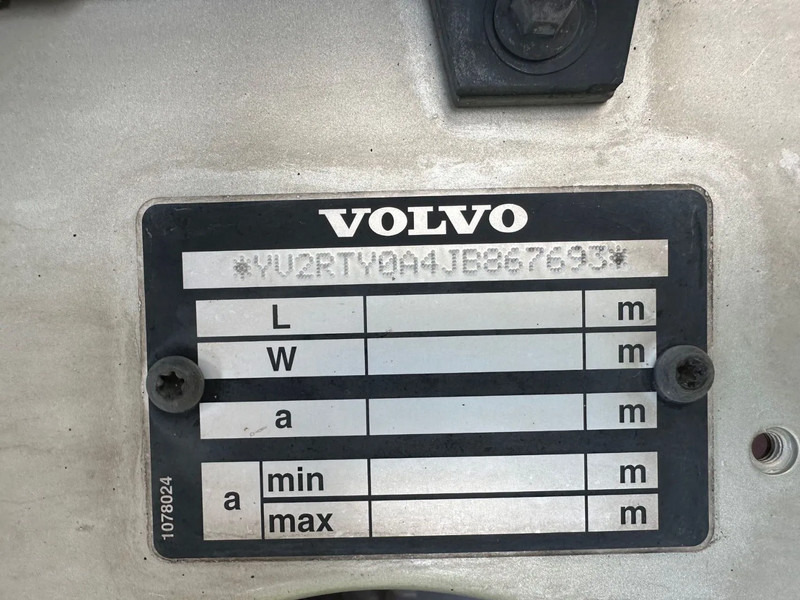 Volvo FH 460 / GLOBETROTTER / EURO 6 / I-Shift / HYDRAULIC / FULL AIR / NEW TACHO - Tracteur routier: photos 5 Volvo FH 460 / GLOBETROTTER / EURO 6 / I-Shift / HYDRAULIC / FULL AIR / NEW TACHO - Tracteur routier: photos 5