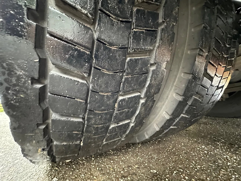 Camion ampliroll Volvo FE 320 / NL TRUCK / EURO 5 / HIAB MULTILIFT XR 21T / LIKE NEW!! / LOW KM!! / LIFT+STEER AXLE: photos 19 Camion ampliroll Volvo FE 320 / NL TRUCK / EURO 5 / HIAB MULTILIFT XR 21T / LIKE NEW!! / LOW KM!! / LIFT+STEER AXLE: photos 19