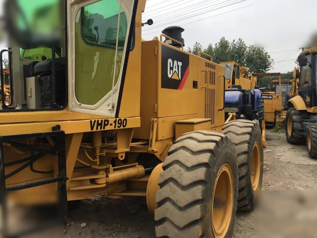 CATERPILLAR 140H - Niveleuse: photos 1 CATERPILLAR 140H - Niveleuse: photos 1