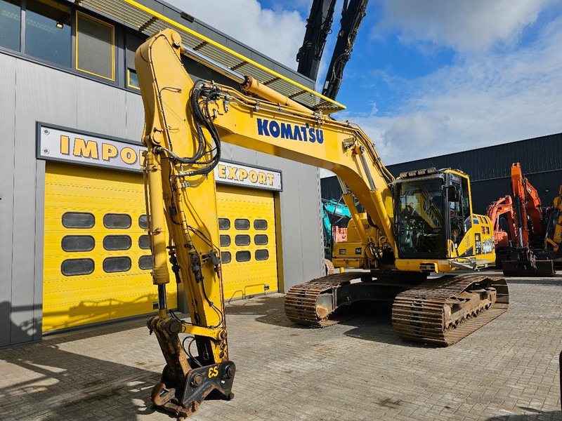 Komatsu HB215LC-2 - Pelle sur chenille: photos 2 Komatsu HB215LC-2 - Pelle sur chenille: photos 2