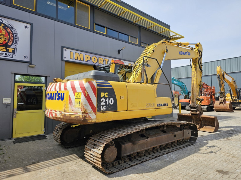 Komatsu PC210LC-8 - Pelle sur chenille: photos 4 Komatsu PC210LC-8 - Pelle sur chenille: photos 4
