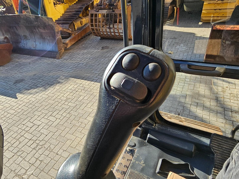 Pelle sur chenille LIUGONG 925E: photos 20