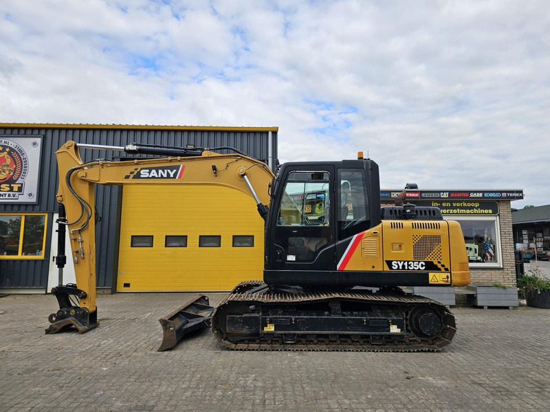 Sany SY135C - Pelle sur chenille: photos 1 Sany SY135C - Pelle sur chenille: photos 1