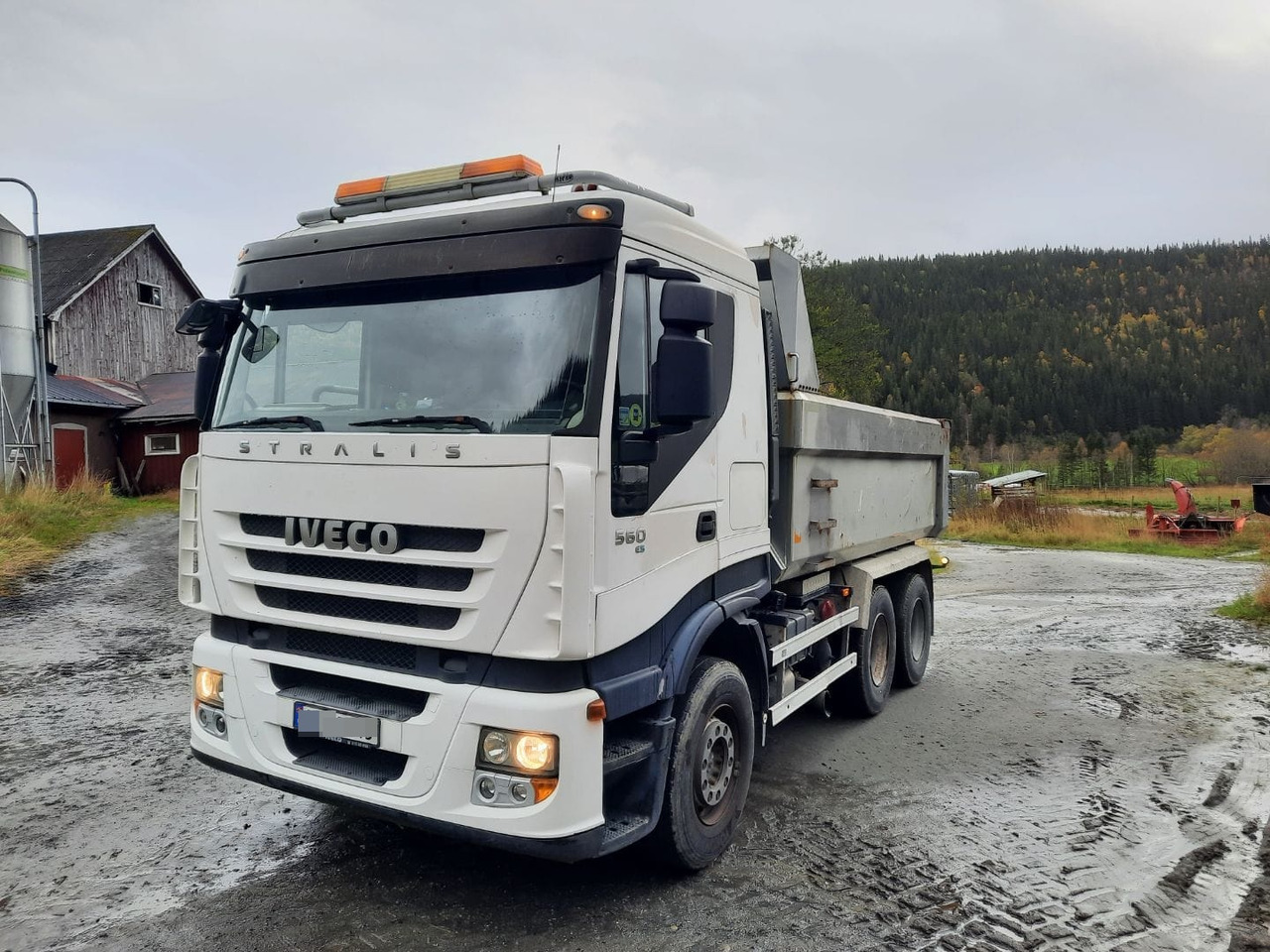 IVECO Stralis 560 - Camion benne: photos 1 IVECO Stralis 560 - Camion benne: photos 1