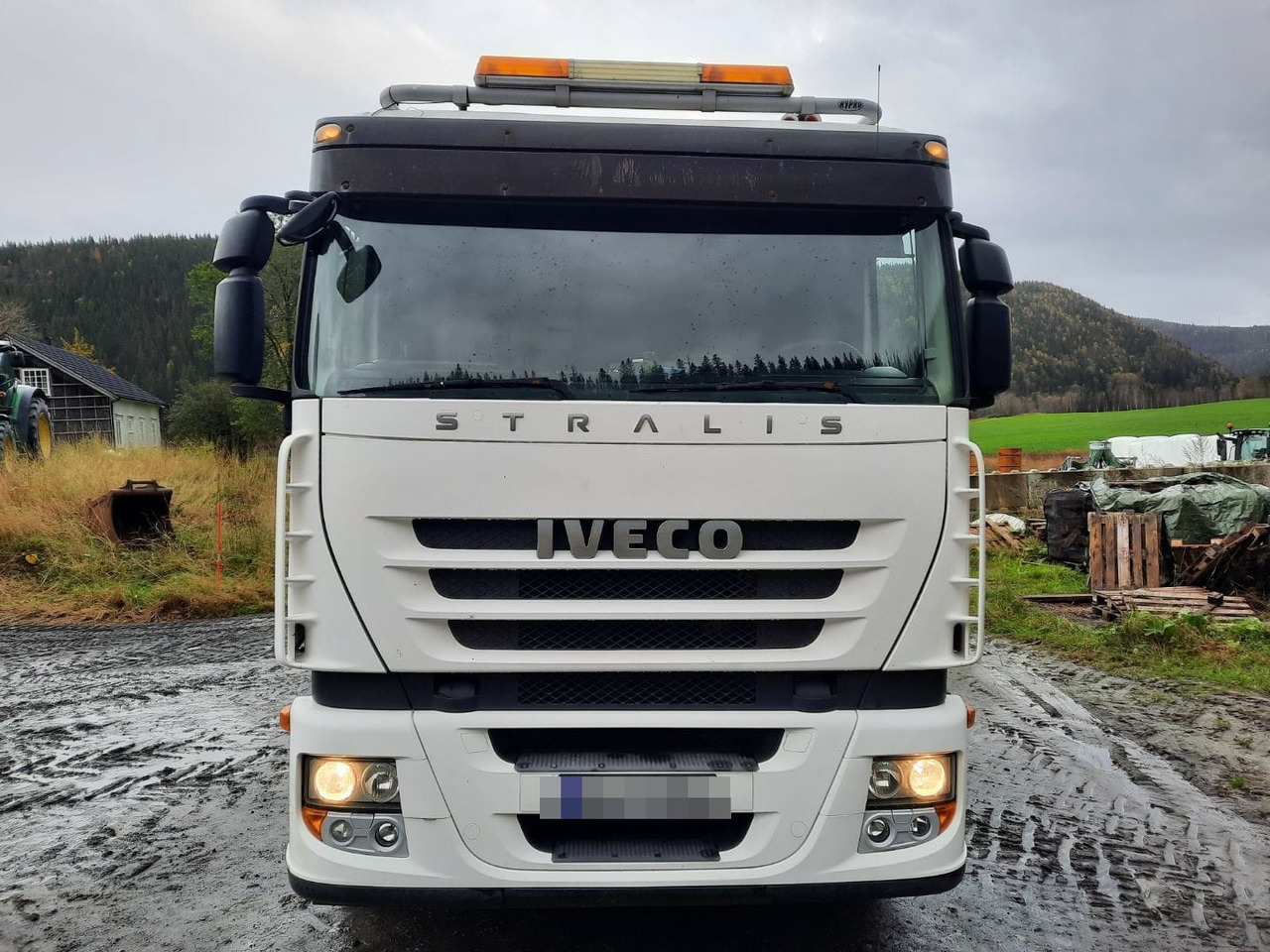 IVECO Stralis 560 - Camion benne: photos 3 IVECO Stralis 560 - Camion benne: photos 3