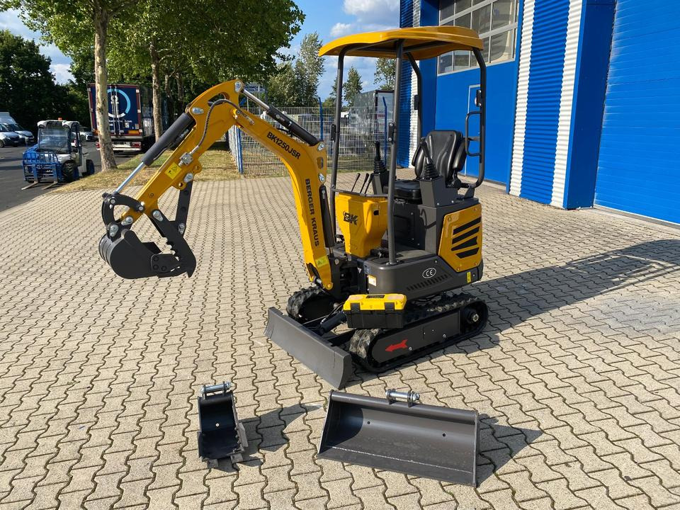 Minibagger BK1250JSR inkl. Schaufelpaket *INKL.19% MWST*BERGER KRAUS*KUBOTA* VERSTELLFAHRWERK*SOFORT!* - Mini pelle: photos 1 Minibagger BK1250JSR inkl. Schaufelpaket *INKL.19% MWST*BERGER KRAUS*KUBOTA* VERSTELLFAHRWERK*SOFORT!* - Mini pelle: photos 1