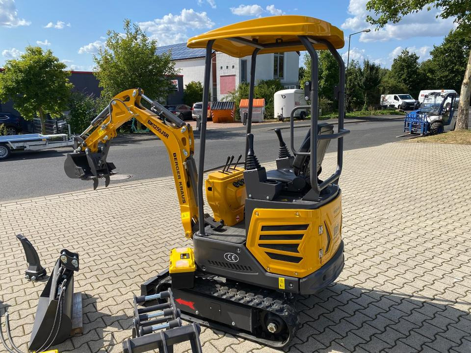 Minibagger BK1250JSR inkl. großem Zubehörpaket *INKL.19% MWST*BERGER KRAUS*KUBOTA* VERSTELLFAHRWERK*SOFORT!* - Mini pelle: photos 5 Minibagger BK1250JSR inkl. großem Zubehörpaket *INKL.19% MWST*BERGER KRAUS*KUBOTA* VERSTELLFAHRWERK*SOFORT!* - Mini pelle: photos 5