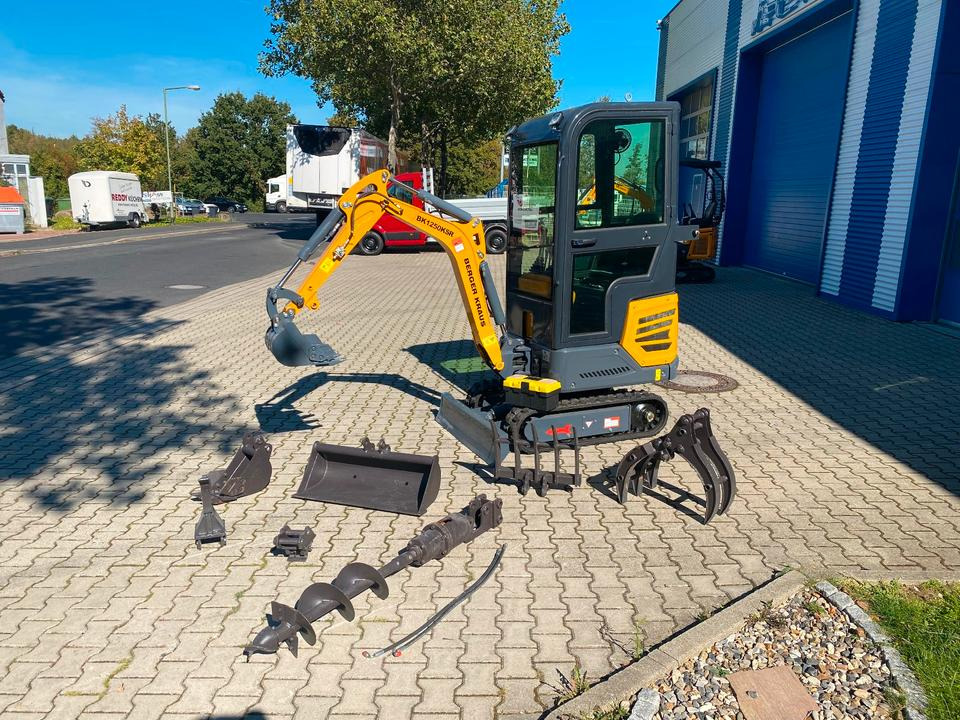Minibagger BK1250KSR inkl. Zubehörpaket Klein *INKL.19% MWST*KUBOTA*SCHWENKARM*VERSTELLFAHRW*SOFORT!* - Mini pelle: photos 2 Minibagger BK1250KSR inkl. Zubehörpaket Klein *INKL.19% MWST*KUBOTA*SCHWENKARM*VERSTELLFAHRW*SOFORT!* - Mini pelle: photos 2