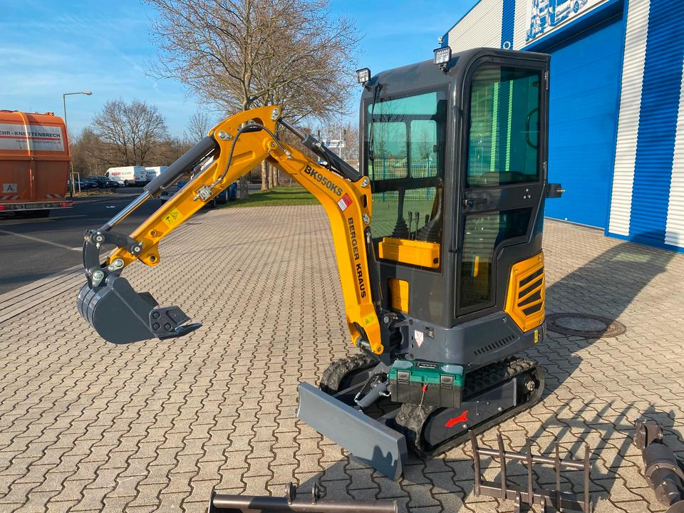 Minibagger BK950KS + Zubehör *INKL.19% MWST*BERGER KRAUS*KABINE*SOFORT!* - Mini pelle: photos 4 Minibagger BK950KS + Zubehör *INKL.19% MWST*BERGER KRAUS*KABINE*SOFORT!* - Mini pelle: photos 4