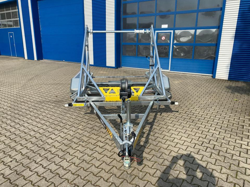 Vermietung / Kabelanhänger 2700KG / Nutzlast 2094KG / Kabeltrommel-Anhänger / Glasfaser/ 1 Monat - Remorque porte-touret: photos 1 Vermietung / Kabelanhänger 2700KG / Nutzlast 2094KG / Kabeltrommel-Anhänger / Glasfaser/ 1 Monat - Remorque porte-touret: photos 1