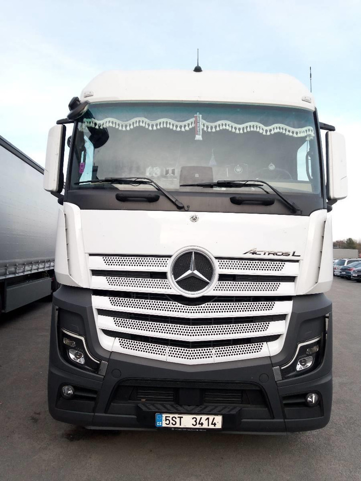 Mercedes-Benz Actros 1848 4x2 BigSpace PTO compressor - Tracteur routier: photos 3 Mercedes-Benz Actros 1848 4x2 BigSpace PTO compressor - Tracteur routier: photos 3
