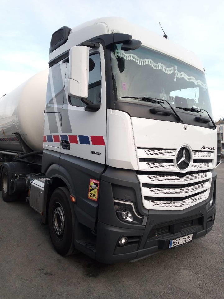 Mercedes-Benz Actros 1848 4x2 BigSpace PTO compressor - Tracteur routier: photos 2 Mercedes-Benz Actros 1848 4x2 BigSpace PTO compressor - Tracteur routier: photos 2