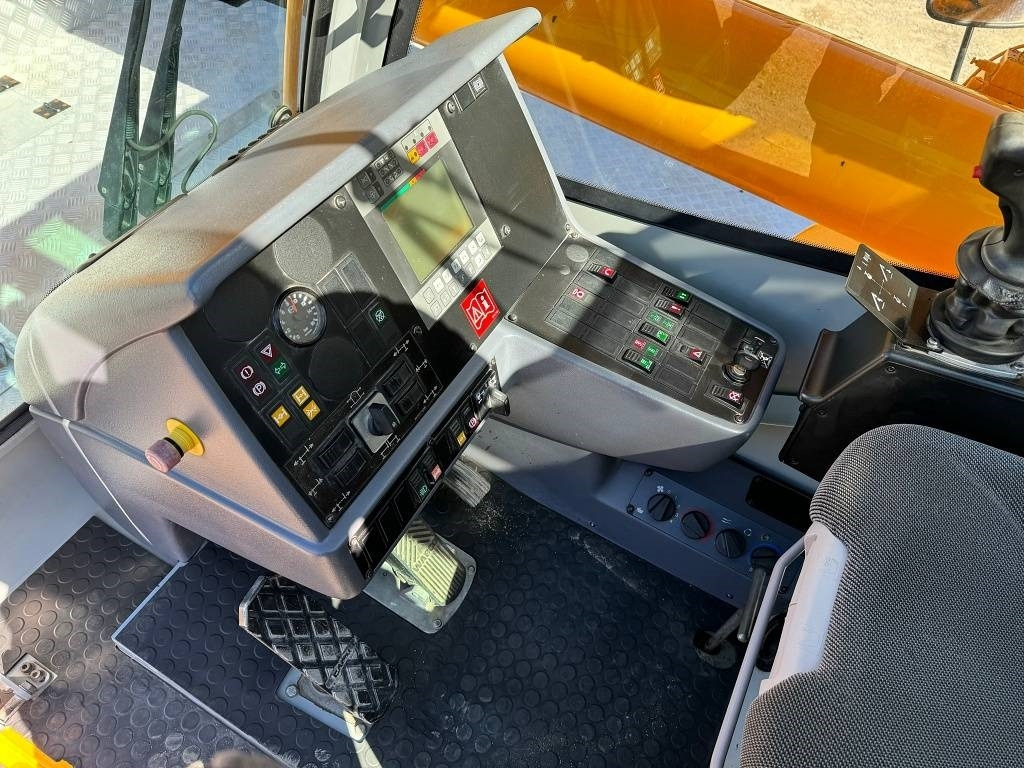Grue mobile Tadano Faun ATF 40G-2: photos 8
