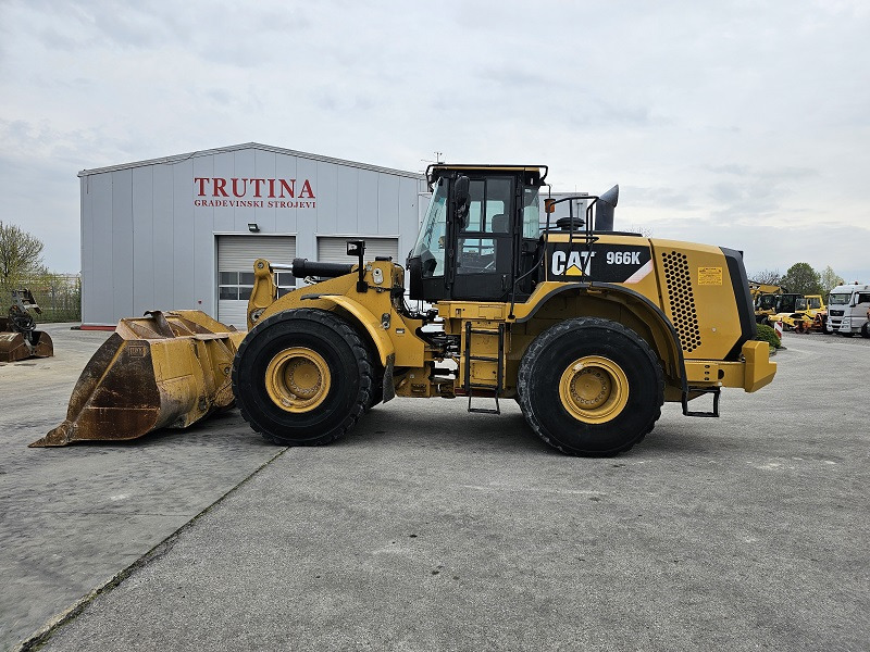 CATERPILLAR 966K - Chargeuse sur pneus: photos 2 CATERPILLAR 966K - Chargeuse sur pneus: photos 2