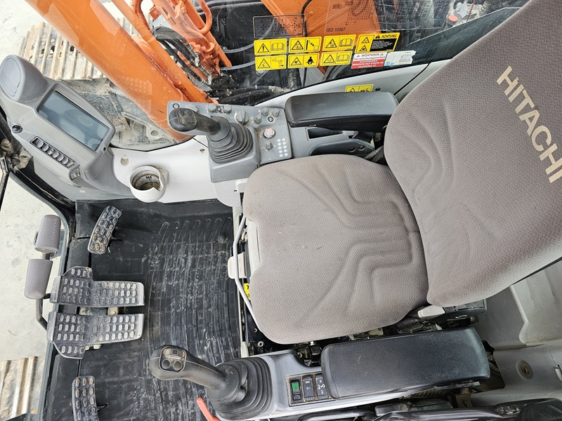 HITACHI ZX210LC-5B - crédit-bail HITACHI ZX210LC-5B: photos 10
