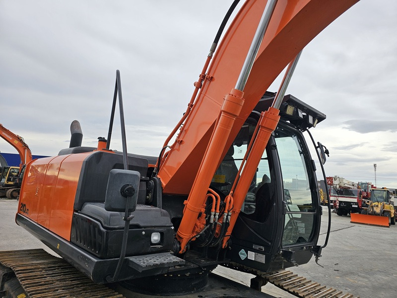HITACHI ZX210LC-5B - crédit-bail HITACHI ZX210LC-5B: photos 7