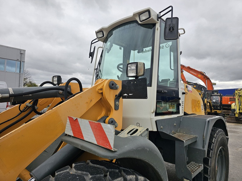 Chargeuse sur pneus LIEBHERR L514: photos 9 Chargeuse sur pneus LIEBHERR L514: photos 9