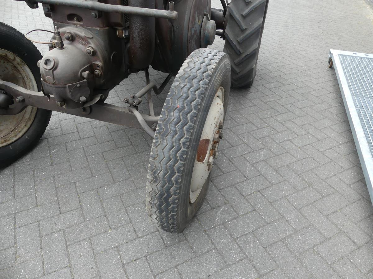 Tracteur agricole Lanz-Bulldog 20: photos 25