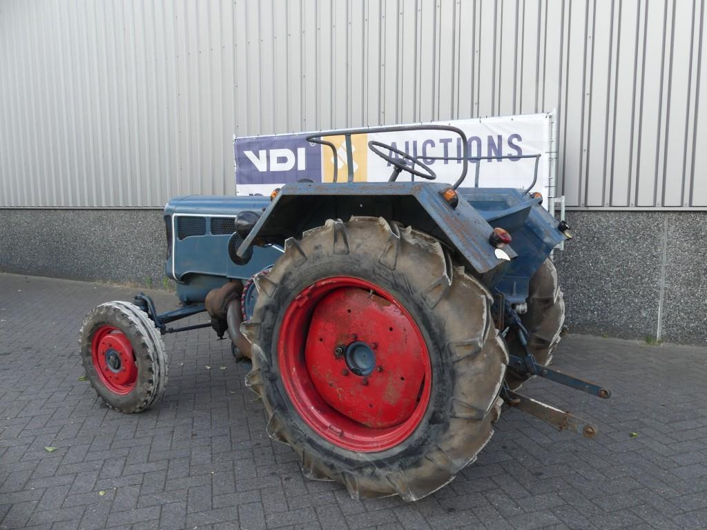 Lanz Bulldog D2816 - Tracteur agricole: photos 4 Lanz Bulldog D2816 - Tracteur agricole: photos 4