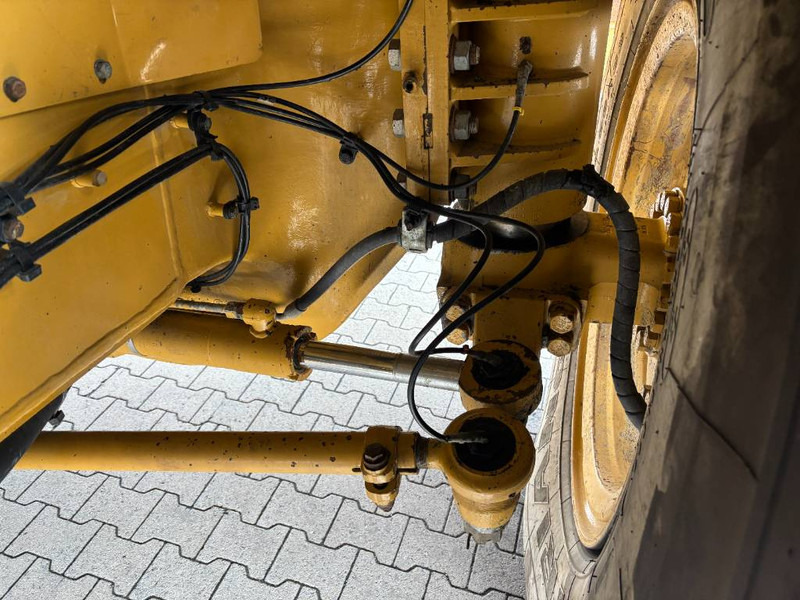 Tombereau rigide Cat 772G: photos 14