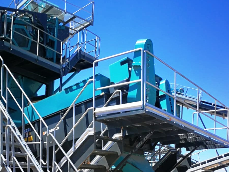 CONSTMACH Log Washer – Powerful Cleaning Solution for Coarse and Clay-Bound Materials - Crible: photos 1 CONSTMACH Log Washer – Powerful Cleaning Solution for Coarse and Clay-Bound Materials - Crible: photos 1