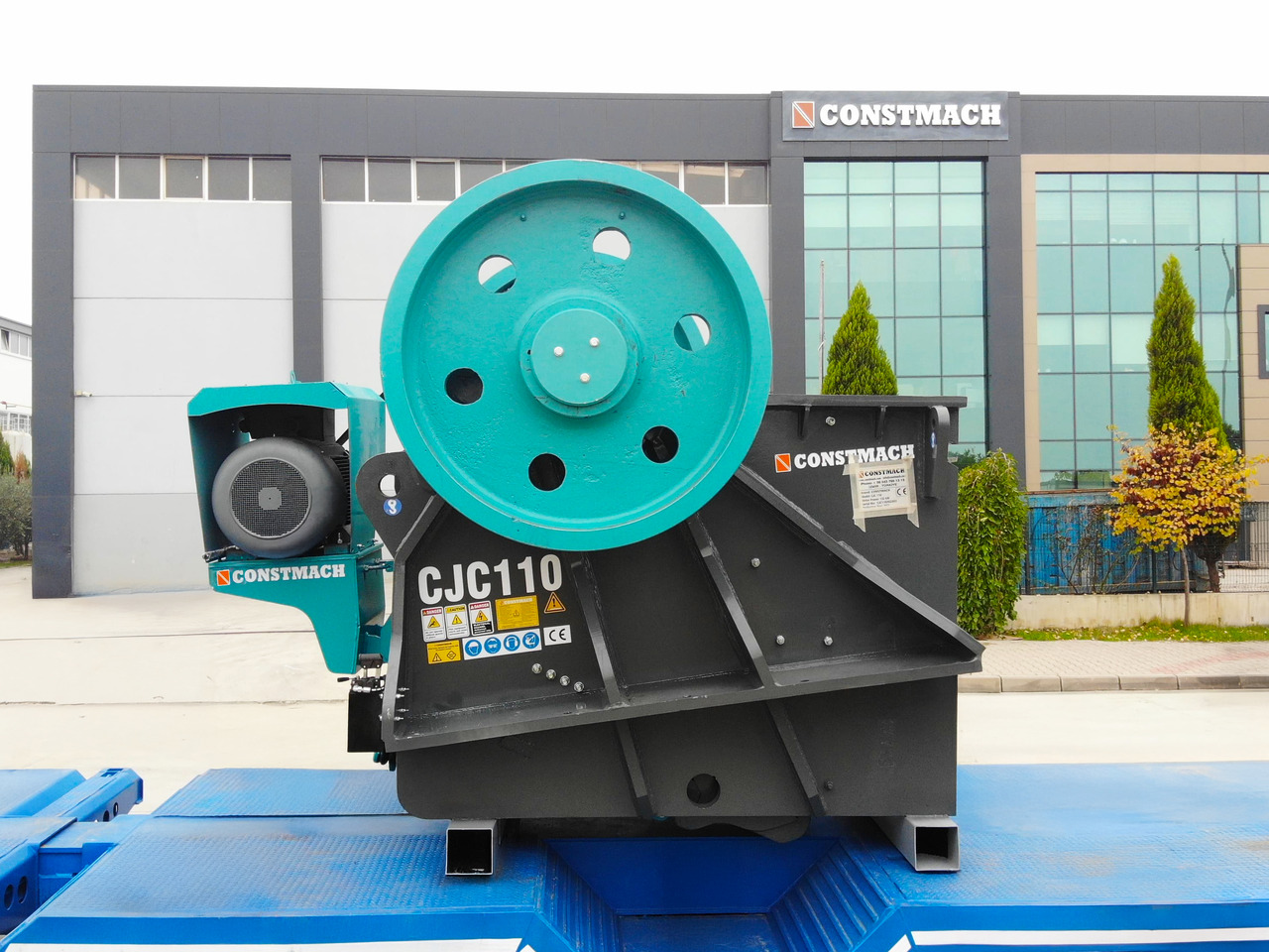 Constmach Livraison De Concasseurs À Mâchoires 60-110 Tph En Stock - Concasseur à mâchoires: photos 4 Constmach Livraison De Concasseurs À Mâchoires 60-110 Tph En Stock - Concasseur à mâchoires: photos 4