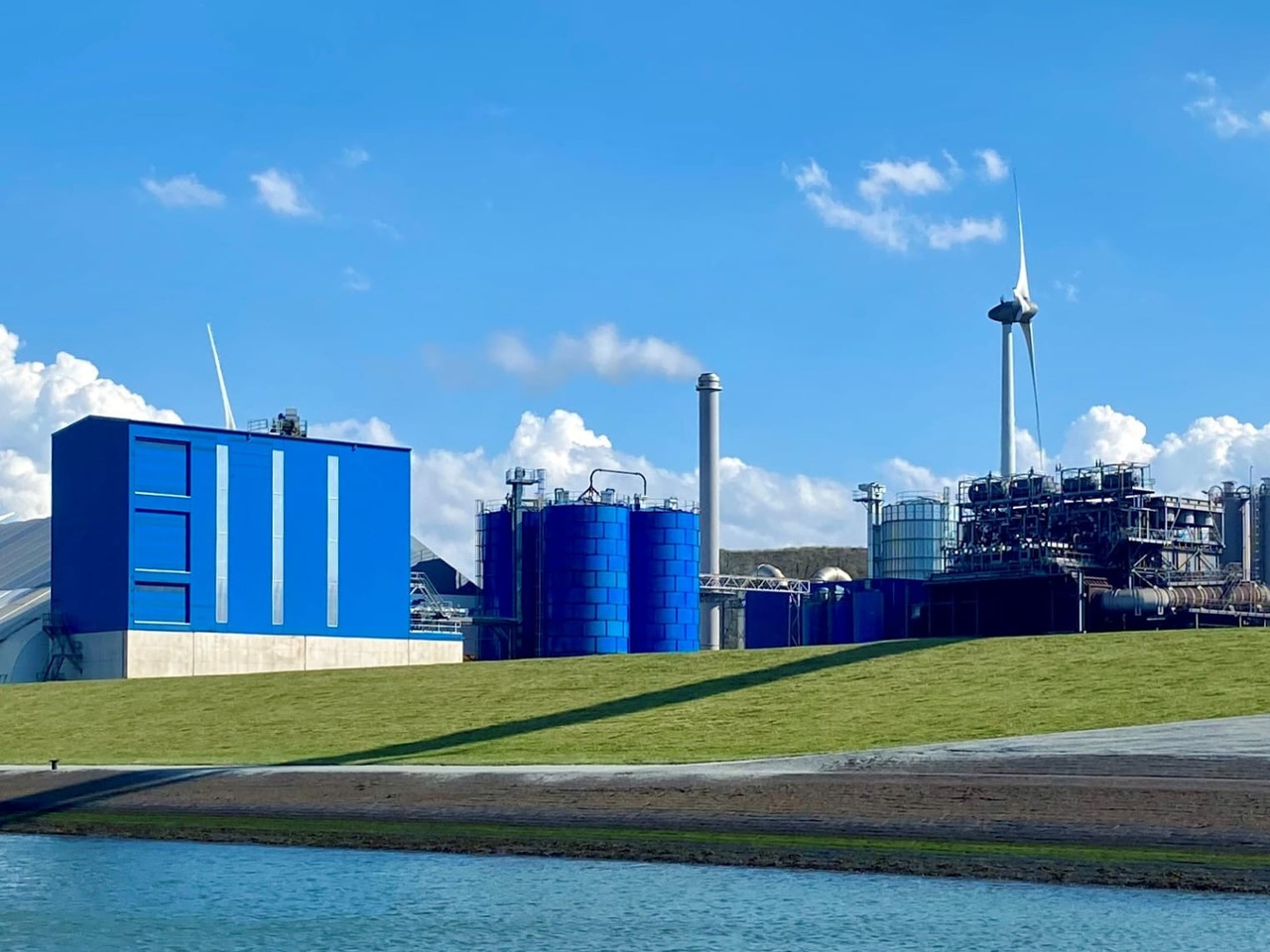 Constmach Silo à Ciment d'une Capacité de 1000 Tonnes - Silo à ciment: photos 1 Constmach Silo à Ciment d'une Capacité de 1000 Tonnes - Silo à ciment: photos 1