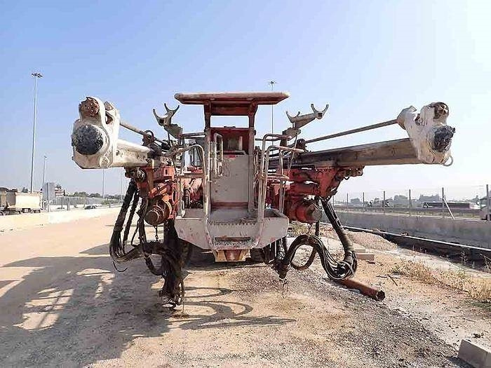 Foreuse Sandvik DT821 C: photos 12 Foreuse Sandvik DT821 C: photos 12