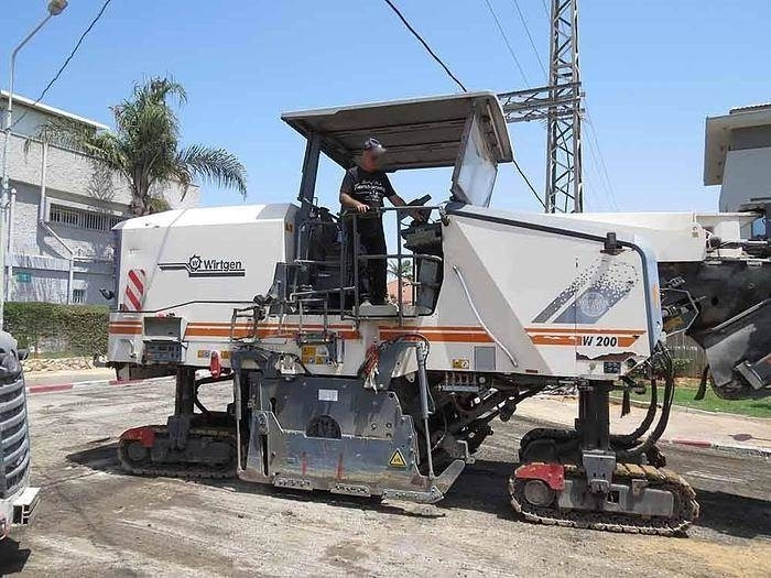 Wirtgen W200  - Fraiseuse à froid: photos 3 Wirtgen W200  - Fraiseuse à froid: photos 3