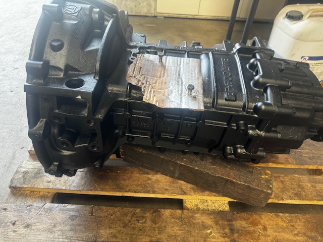 ZF 6AS800 TO generalüberholt MAN Getriebe - Boîte de vitesse: photos 1 ZF 6AS800 TO generalüberholt MAN Getriebe - Boîte de vitesse: photos 1