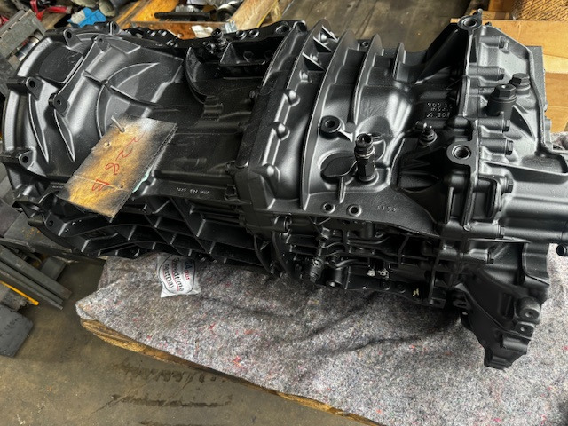 ZF generalüberholtes Getriebe im Austausch 16S2533 MAN Ecosplit 4 - Boîte de vitesse: photos 4 ZF generalüberholtes Getriebe im Austausch 16S2533 MAN Ecosplit 4 - Boîte de vitesse: photos 4