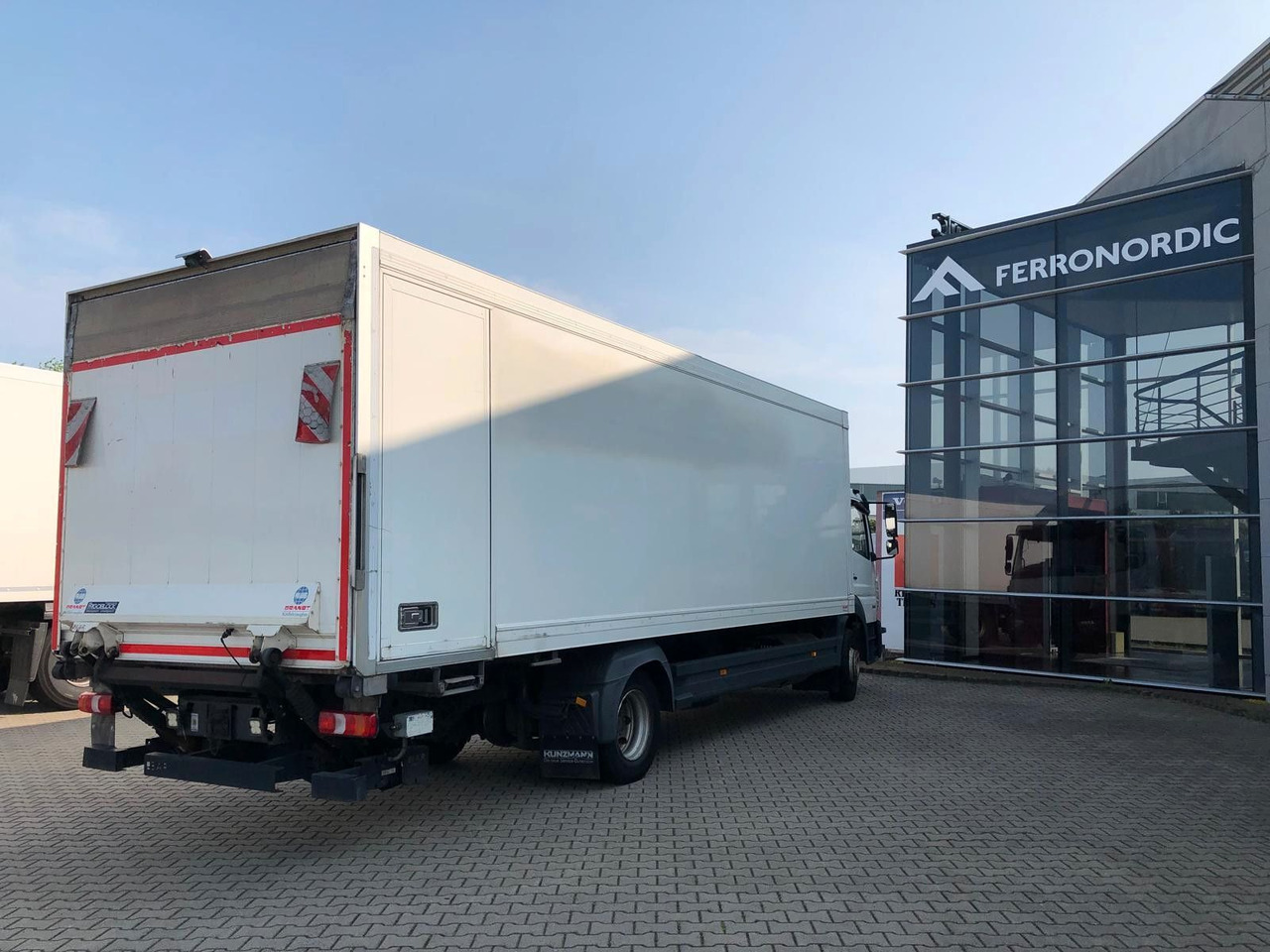 Mercedes-Benz Atego 1530 Frigoblock*3 Verdampfer+Trennwände - Camion frigorifique: photos 5 Mercedes-Benz Atego 1530 Frigoblock*3 Verdampfer+Trennwände - Camion frigorifique: photos 5