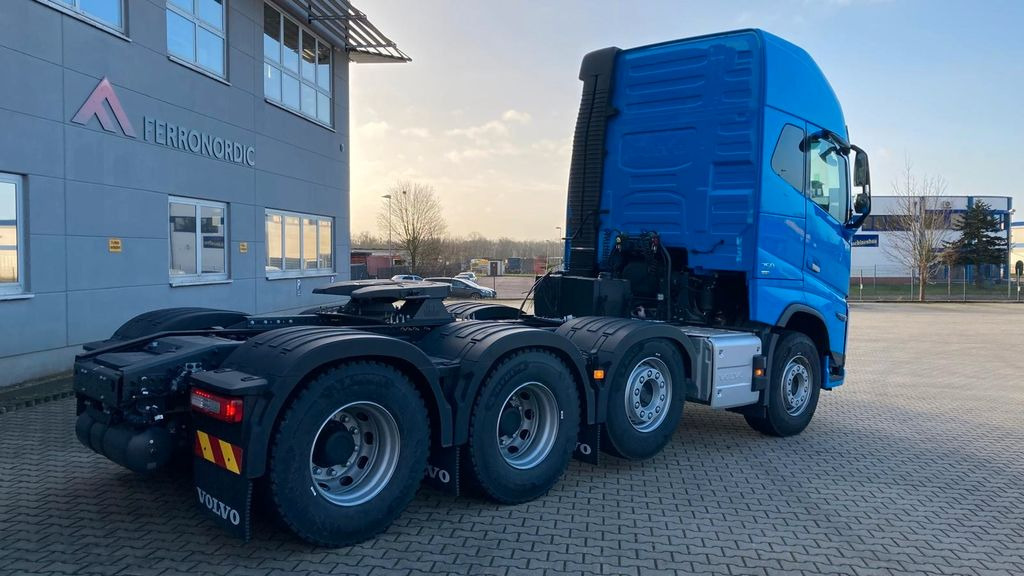 Volvo FH16 750 XL 8x4 Tridem*100T*Kriechgänge*Retarder - Tracteur routier: photos 4 Volvo FH16 750 XL 8x4 Tridem*100T*Kriechgänge*Retarder - Tracteur routier: photos 4