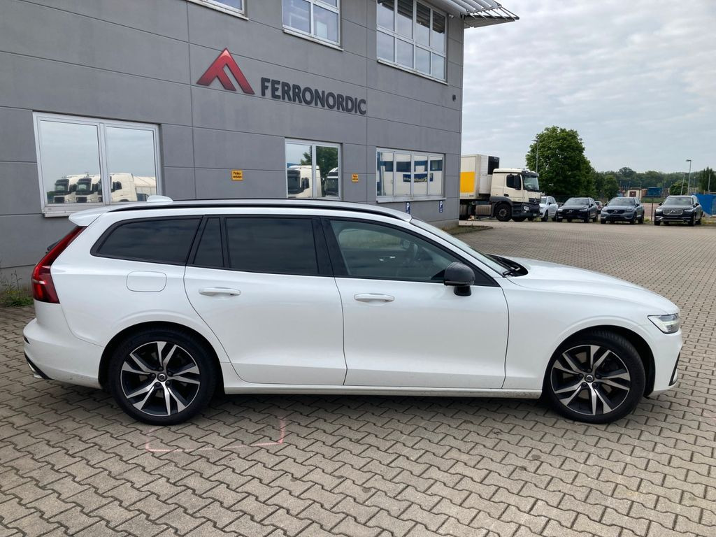 Volvo V60 T6 AWD R-Design Expression Recharge Plug-In Volvo V60 T6 AWD R-Design Expression Recharge Plug-In - Voiture break: photos 4 Volvo V60 T6 AWD R-Design Expression Recharge Plug-In Volvo V60 T6 AWD R-Design Expression Recharge Plug-In - Voiture break: photos 4