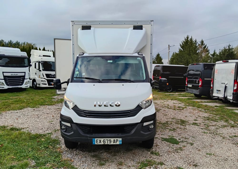Iveco Daily - Camion fourgon: photos 5 Iveco Daily - Camion fourgon: photos 5