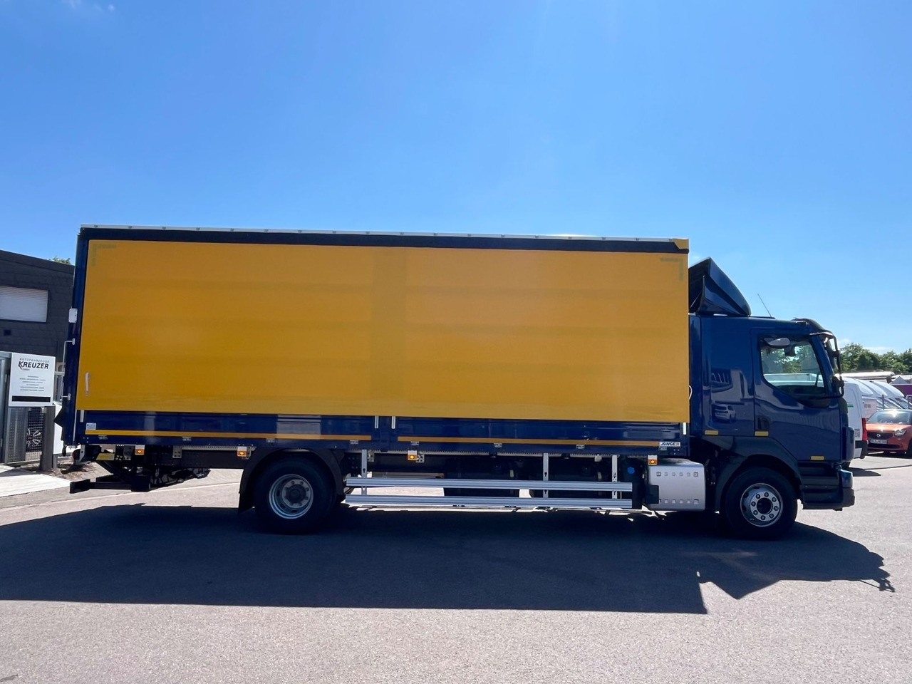 Volvo FL14.245 Junge Schiebeplane - Camion à rideaux coulissants: photos 4 Volvo FL14.245 Junge Schiebeplane - Camion à rideaux coulissants: photos 4