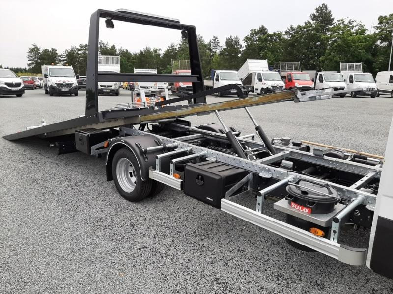 Remorqueuse neuf Iveco Daily 35C18: photos 9